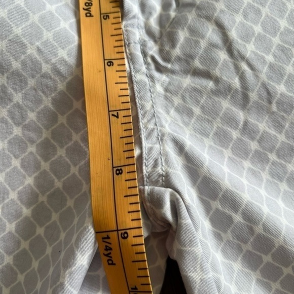 Gap Slim City Cropped Khakis - Picture 3 of 12